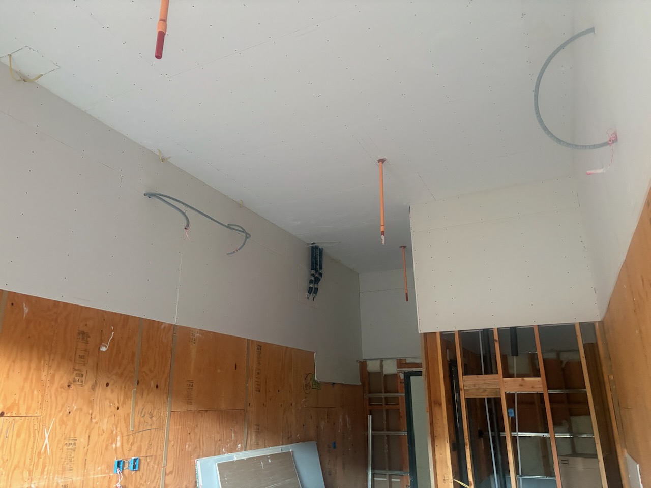 Home 2 Suites by Hilton Irvine 9/25 Room